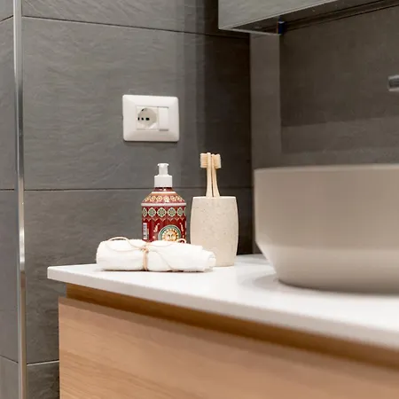 דירה Luxury - Daverio 6 מילאנו