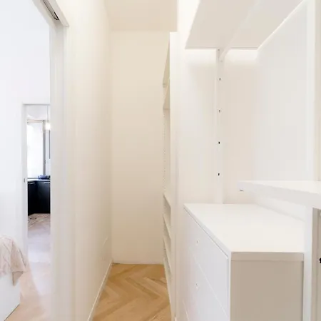 Luxury - Daverio 6 * מילאנו